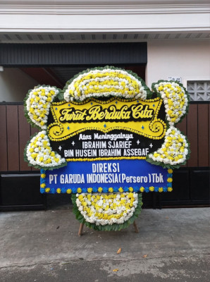 Papan Bunga Duka di Tunjungan